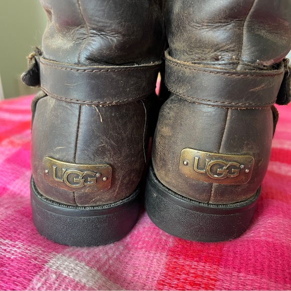 UGG Lined Sherpa Leather Boots - Picture 2 of 12